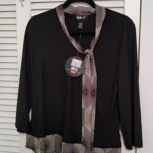 10 for $10 Black and Cream Women's Top🔥